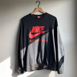 Vintage Nike International Crewneck Sweatshirt Large - Like New